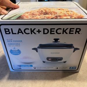 Black & Decker rice cooker NWOT